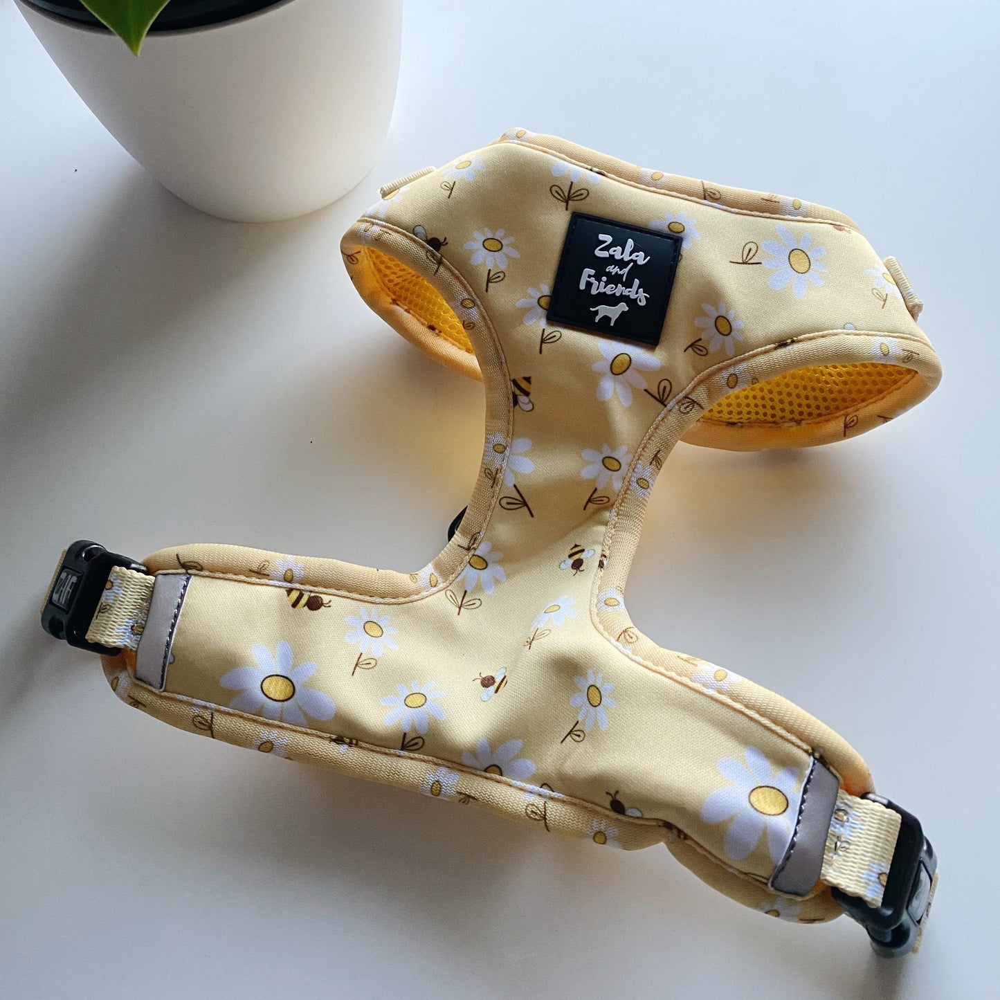 LAST SALE - ADJUSTABLE HARNESS: Bee Friendly